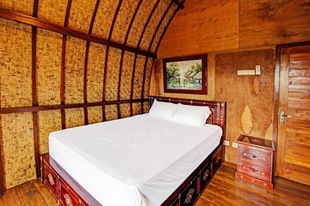 Reddoorz At Villa Bukit Senyum Lombok Kuripan  Екстер'єр фото