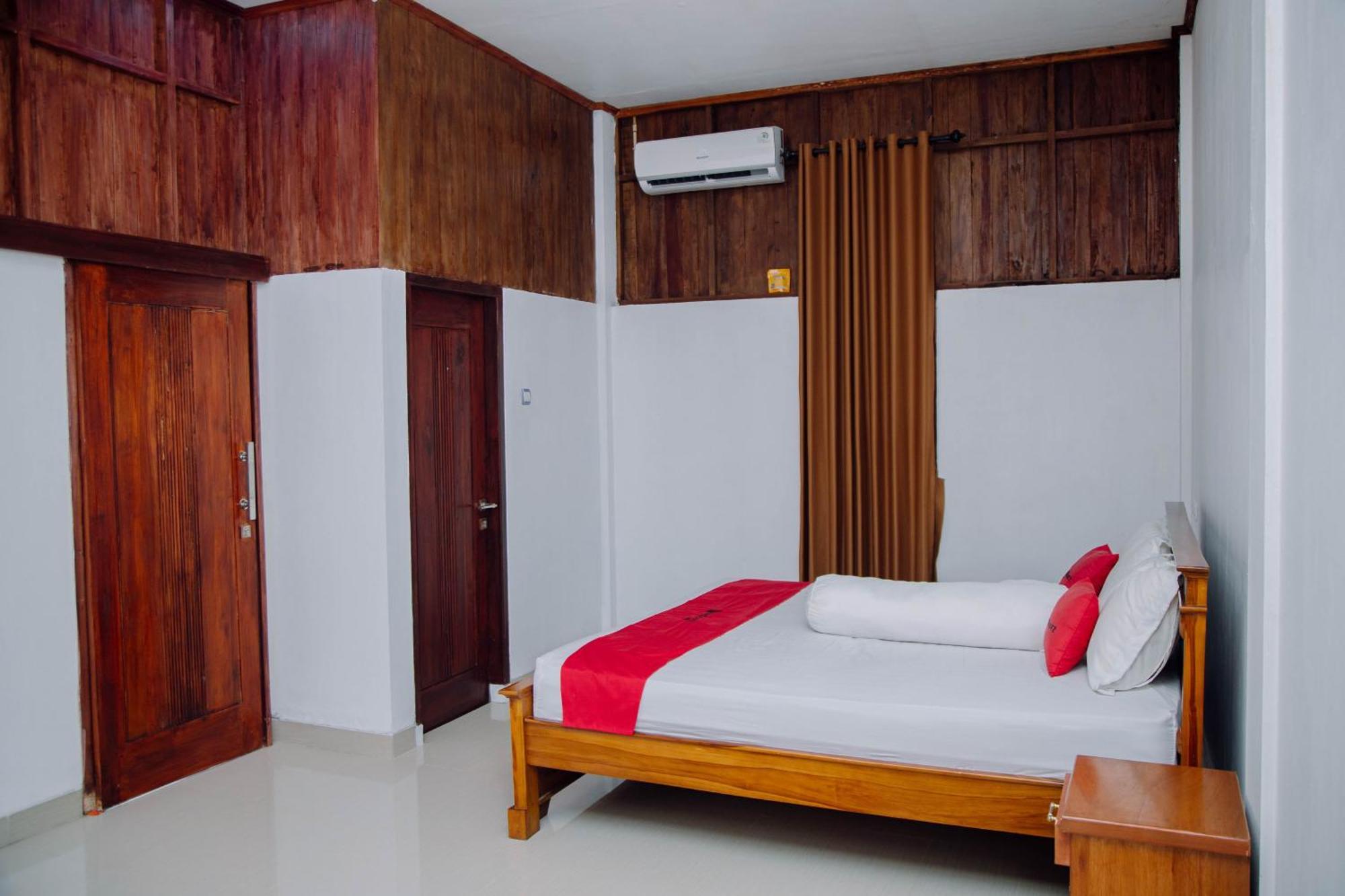 Reddoorz At Villa Bukit Senyum Lombok Kuripan  Екстер'єр фото