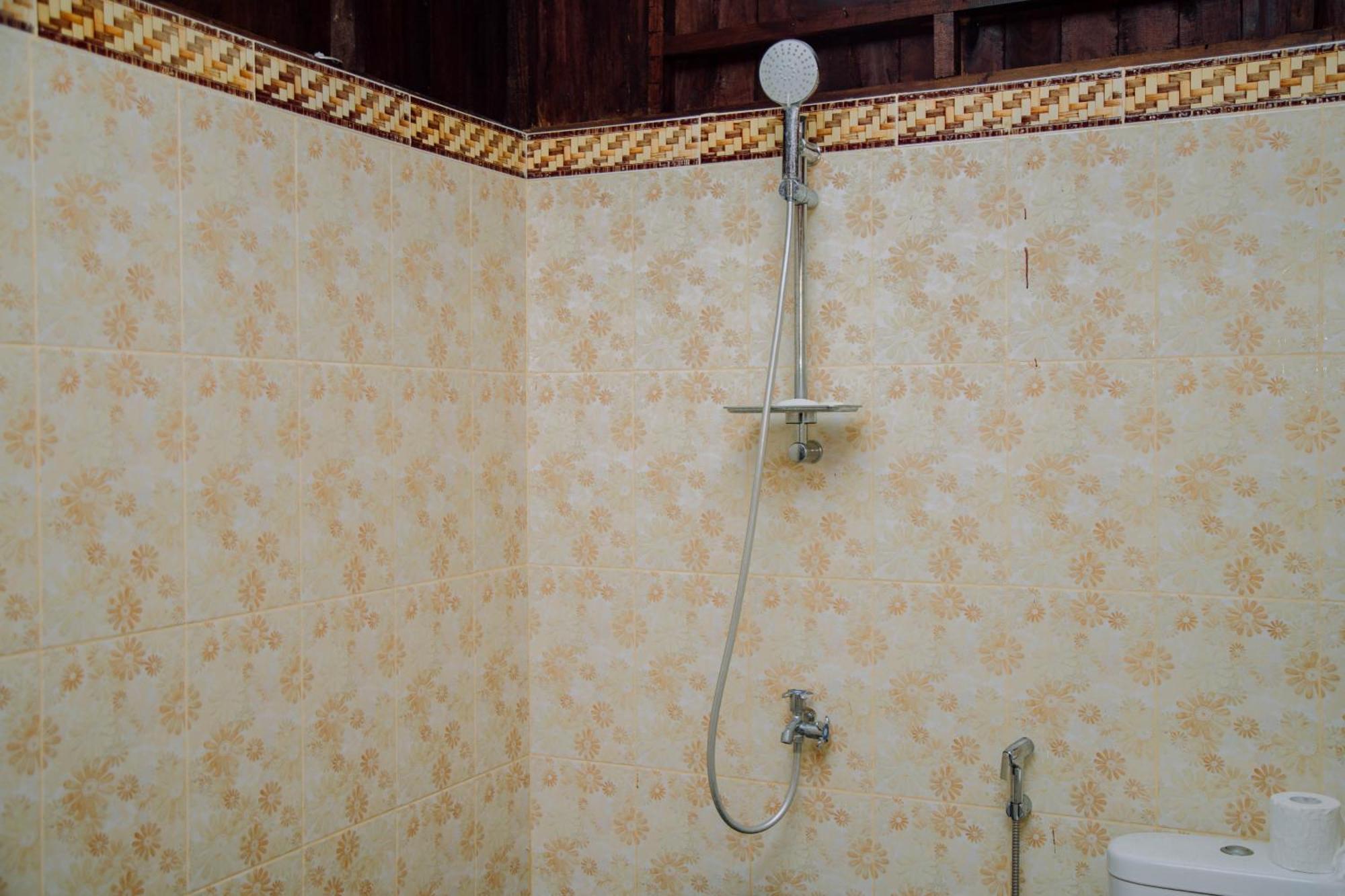 Reddoorz At Villa Bukit Senyum Lombok Kuripan  Екстер'єр фото